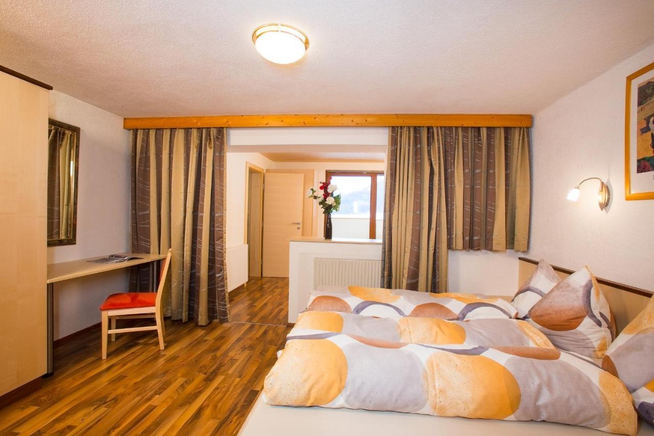 Familienferienhaus Florentine Längenfeld Zewnętrze zdjęcie