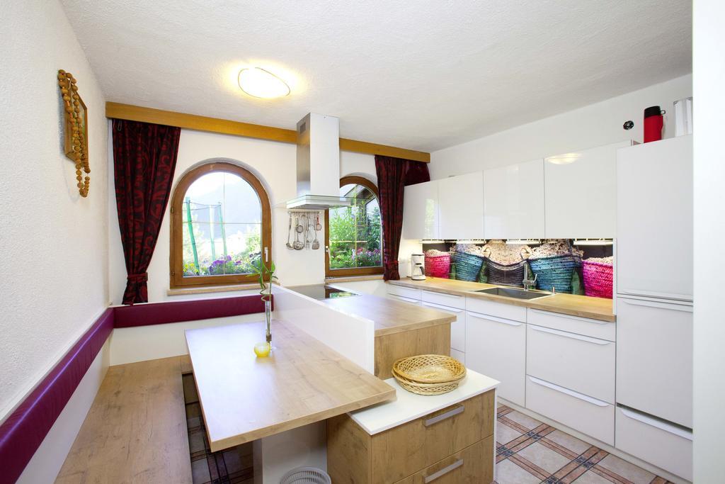 Familienferienhaus Florentine Längenfeld Zewnętrze zdjęcie